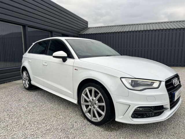 AUDI A3 1.6 TDI S line Sportback Euro 6 (s/s) 5dr (Nav)