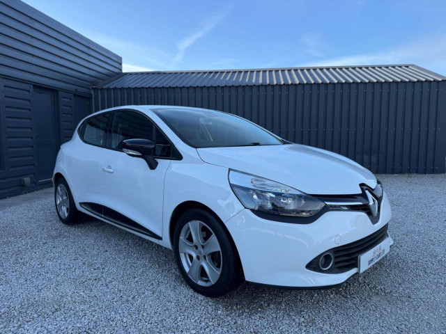 RENAULT CLIO 1.2 16V Dynamique MediaNav Euro 5 5dr