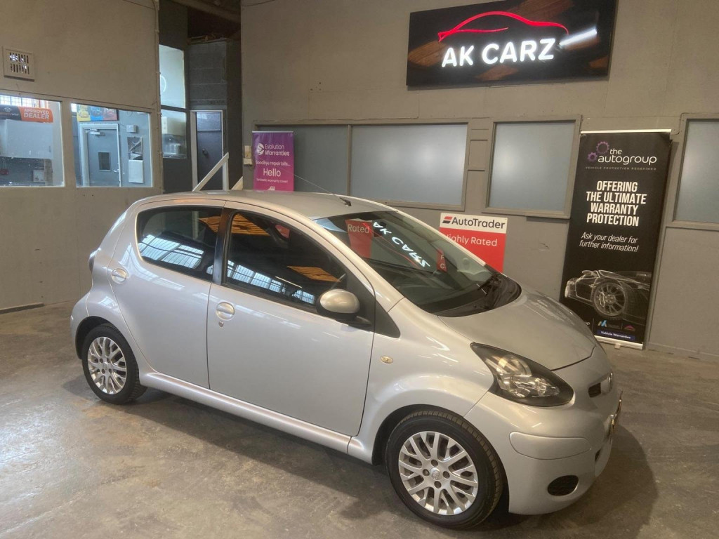 View TOYOTA AYGO 1.0 VVT-i Platinum Euro 4 5dr