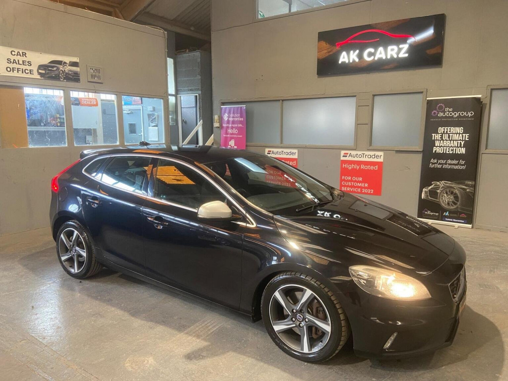 View VOLVO V40 2.0 D3 R-Design Nav Euro 5 (s/s) 5dr
