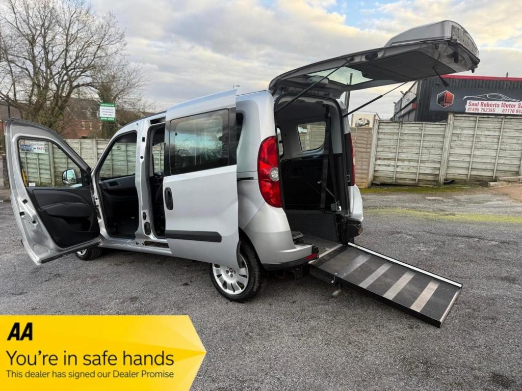 FIAT DOBLO 1.4 16v MyLife (s/s) 5dr