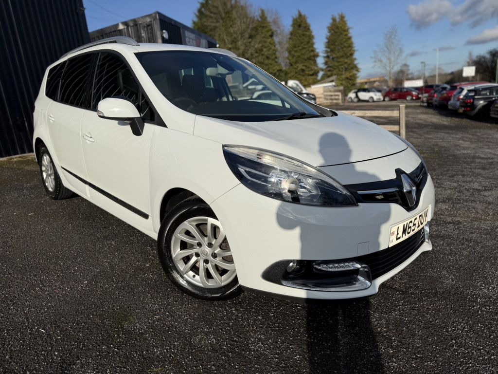 RENAULT GRAND SCENIC 1.5 Dynamique Nav dCi 110