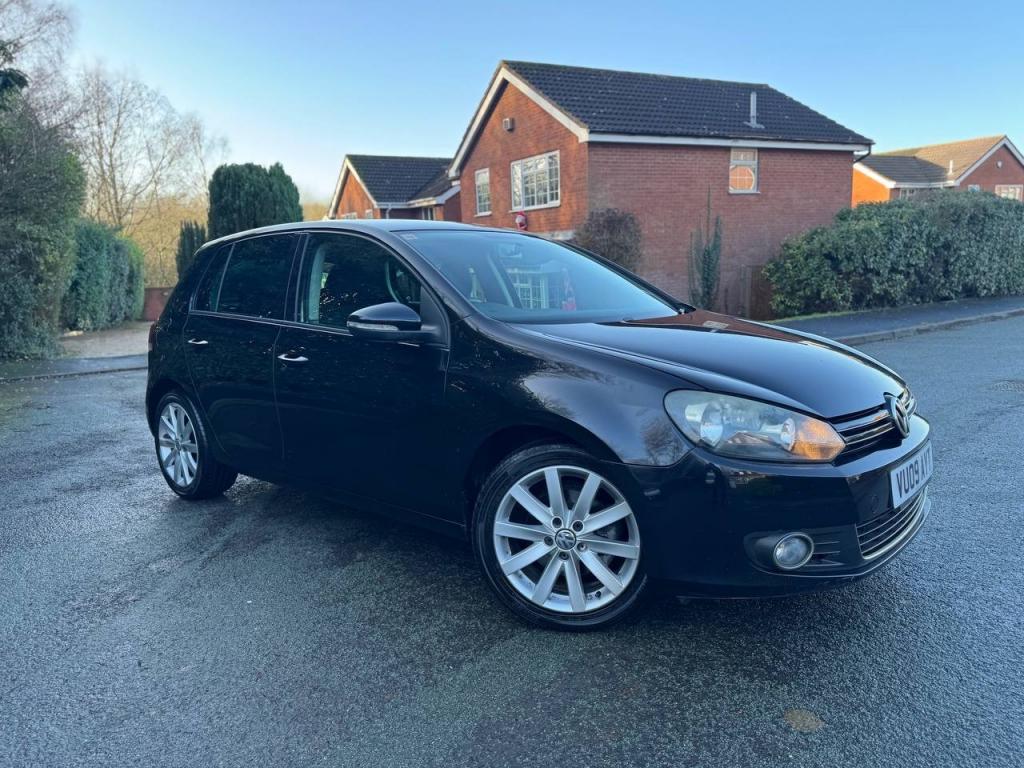 View VOLKSWAGEN GOLF 2.0 TDI GT