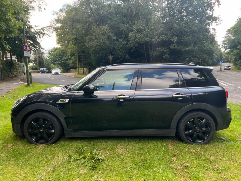 MINI CLUBMAN