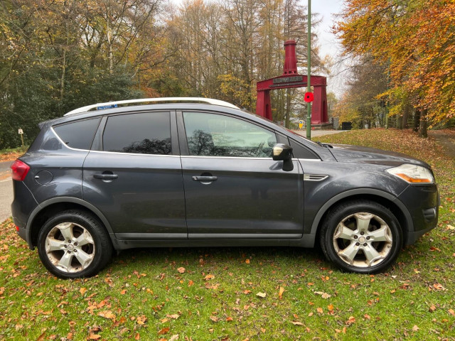 FORD KUGA
