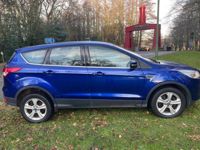 FORD KUGA