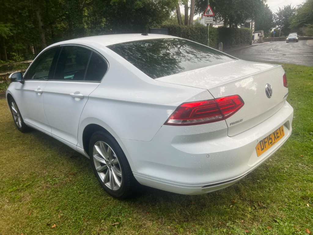 VOLKSWAGEN PASSAT