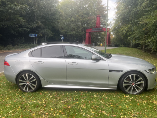 JAGUAR XE