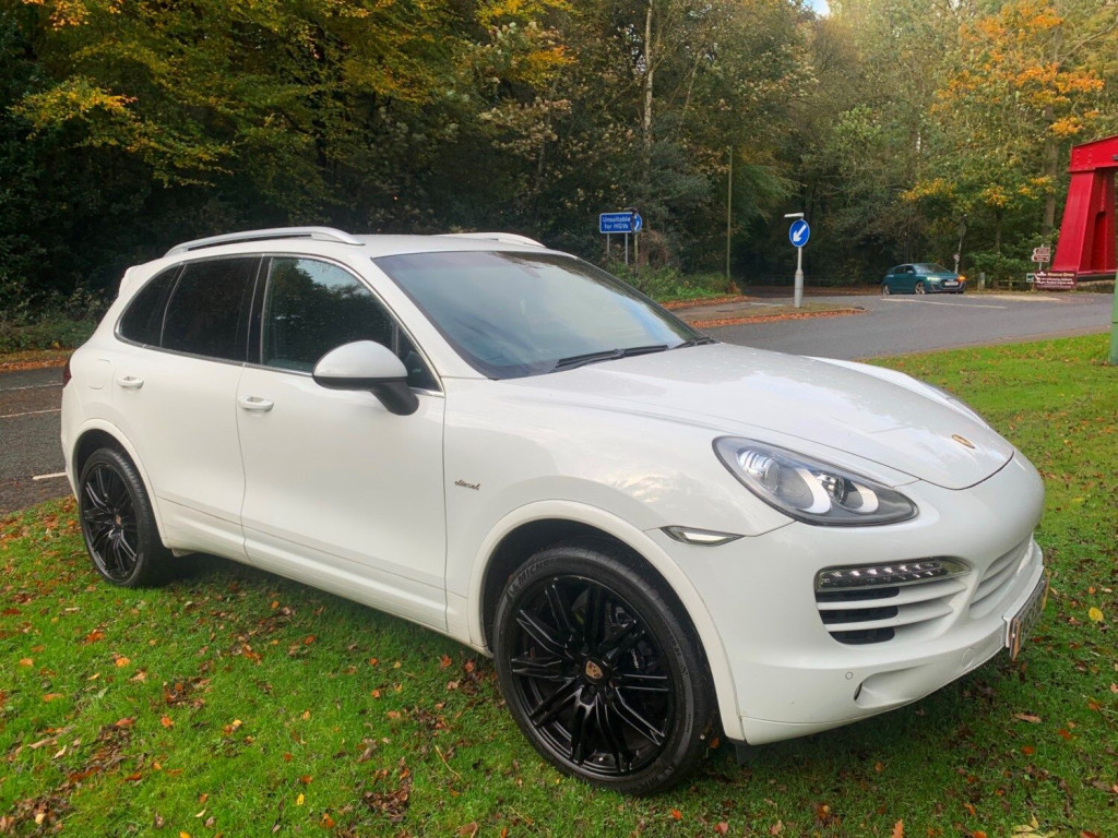 PORSCHE CAYENNE