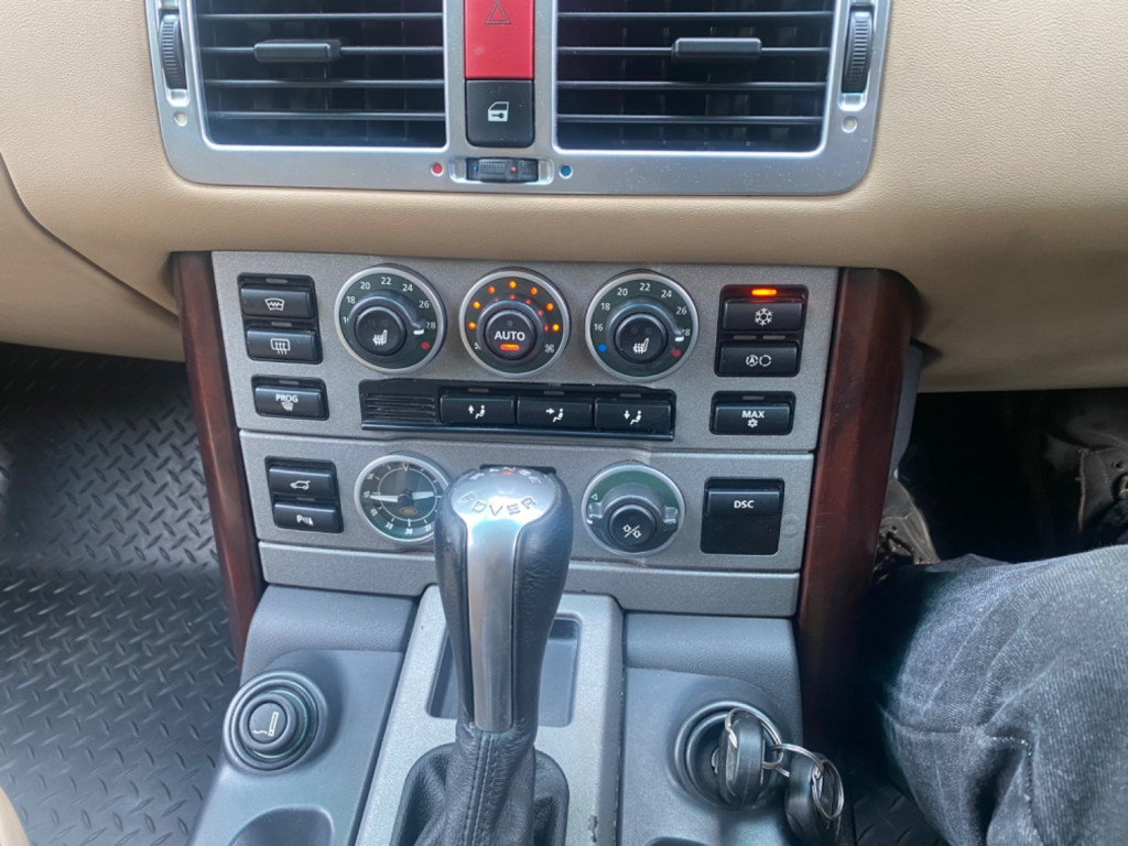 LAND ROVER RANGE ROVER