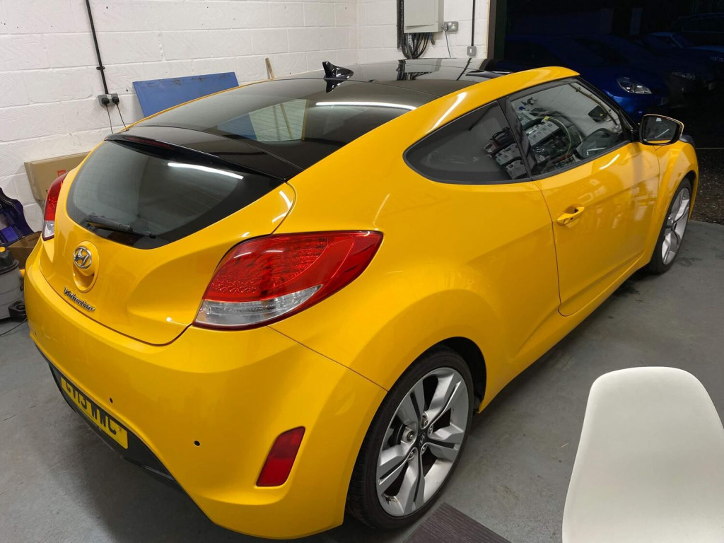 HYUNDAI VELOSTER