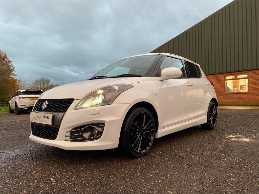 SUZUKI SWIFT