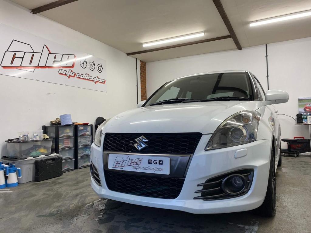SUZUKI SWIFT