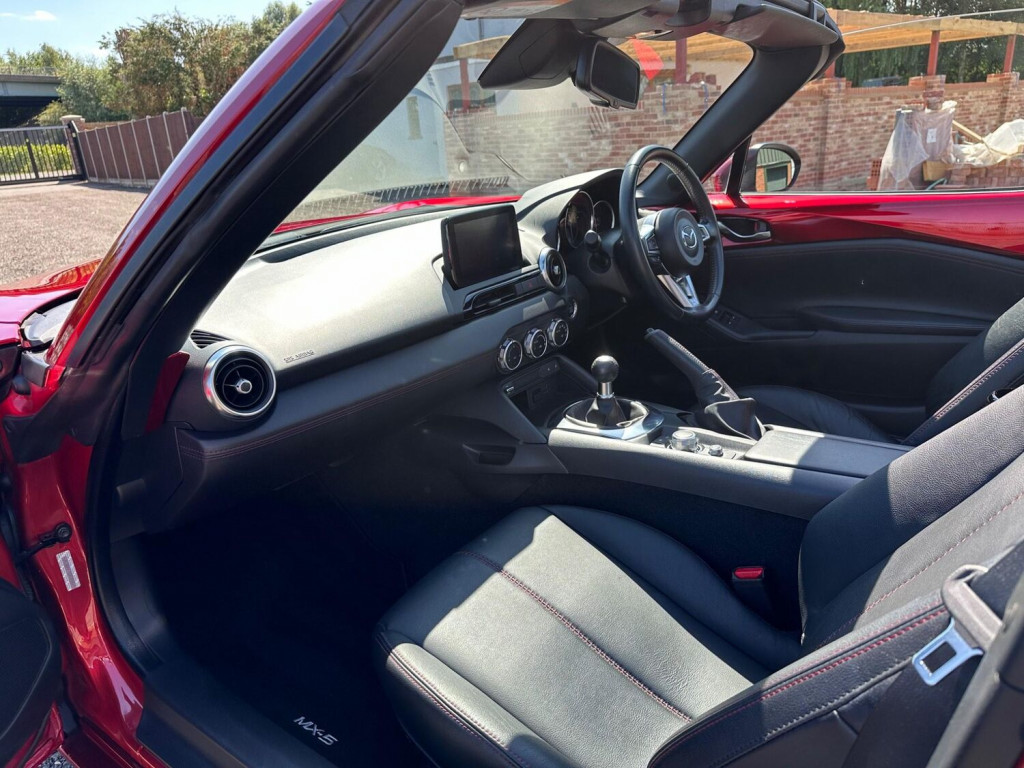 MAZDA MX-5