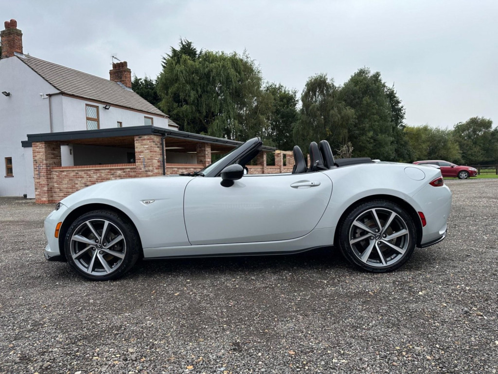 MAZDA MX-5