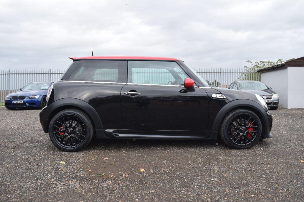 View MINI HATCH 1.6 John Cooper Works Hatch