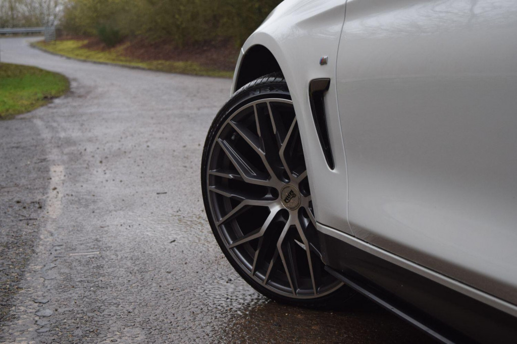 BMW 4 SERIES