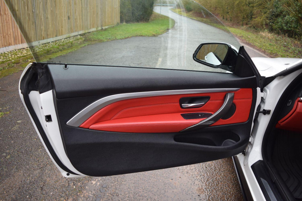 BMW 4 SERIES