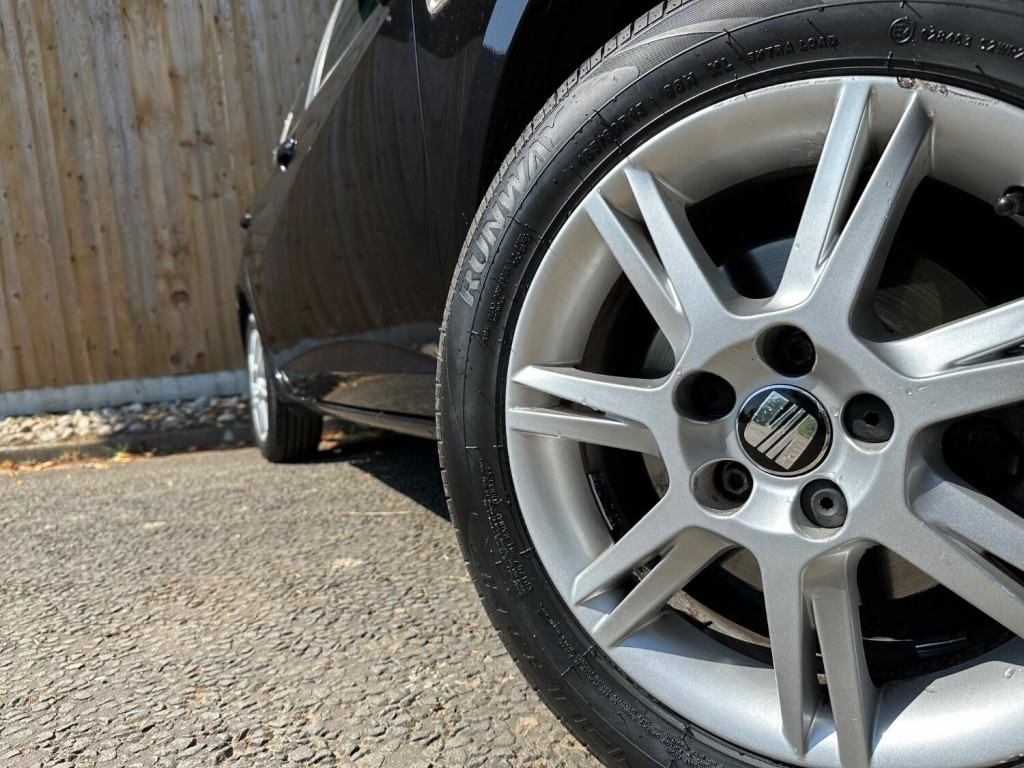 View SEAT IBIZA 1.4 16V SE