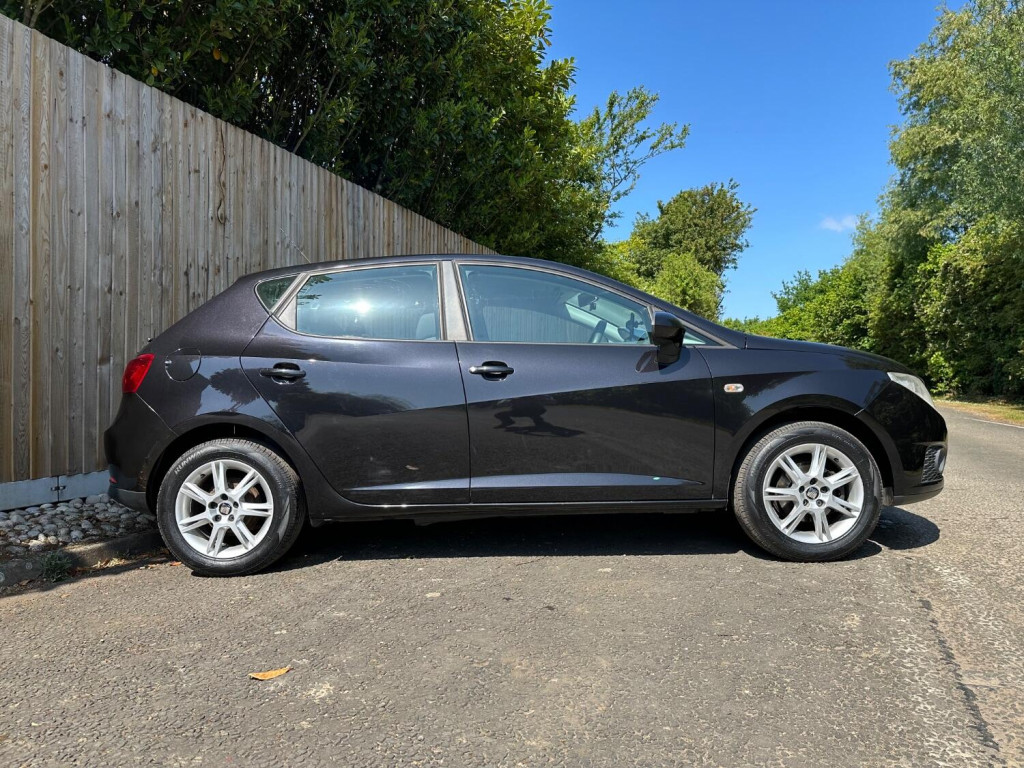 SEAT IBIZA