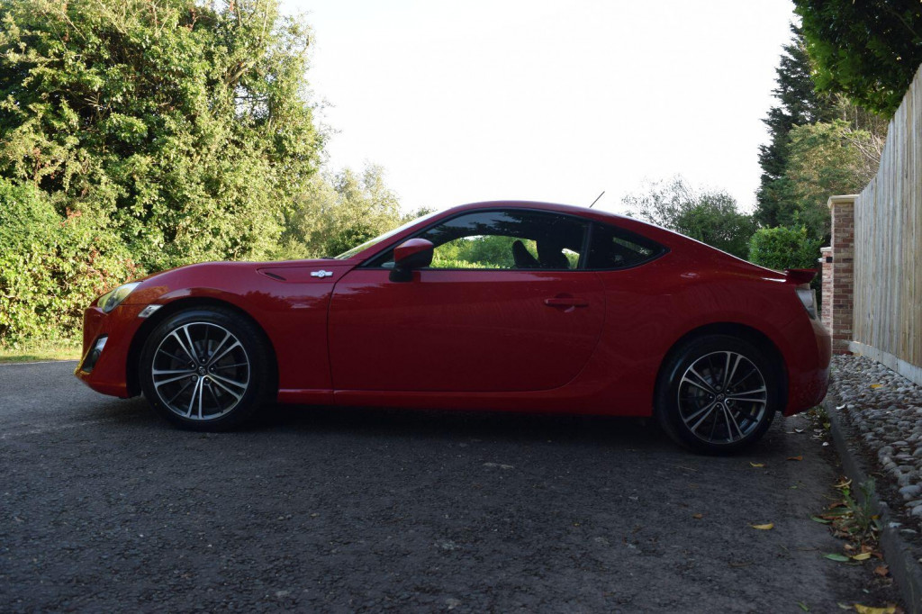 TOYOTA GT86