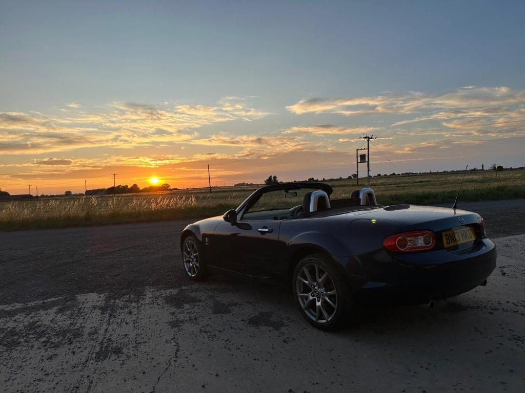 MAZDA MX-5