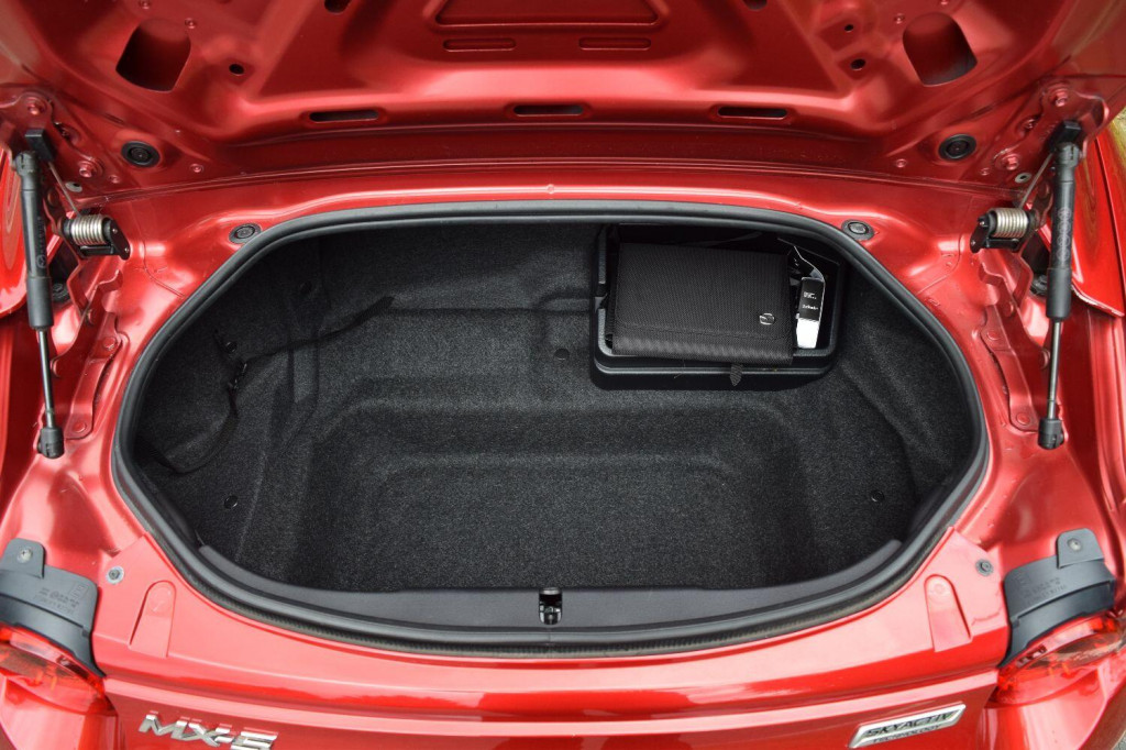 MAZDA MX-5