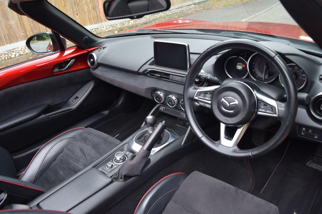 MAZDA MX-5