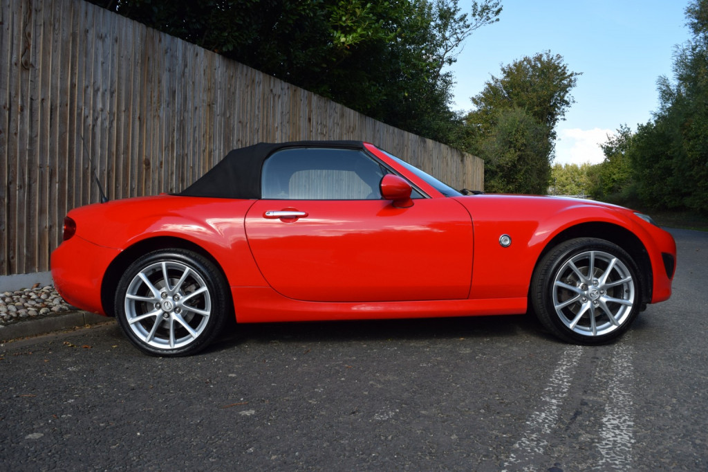 View MAZDA MX-5 2.0 i Sport Tech