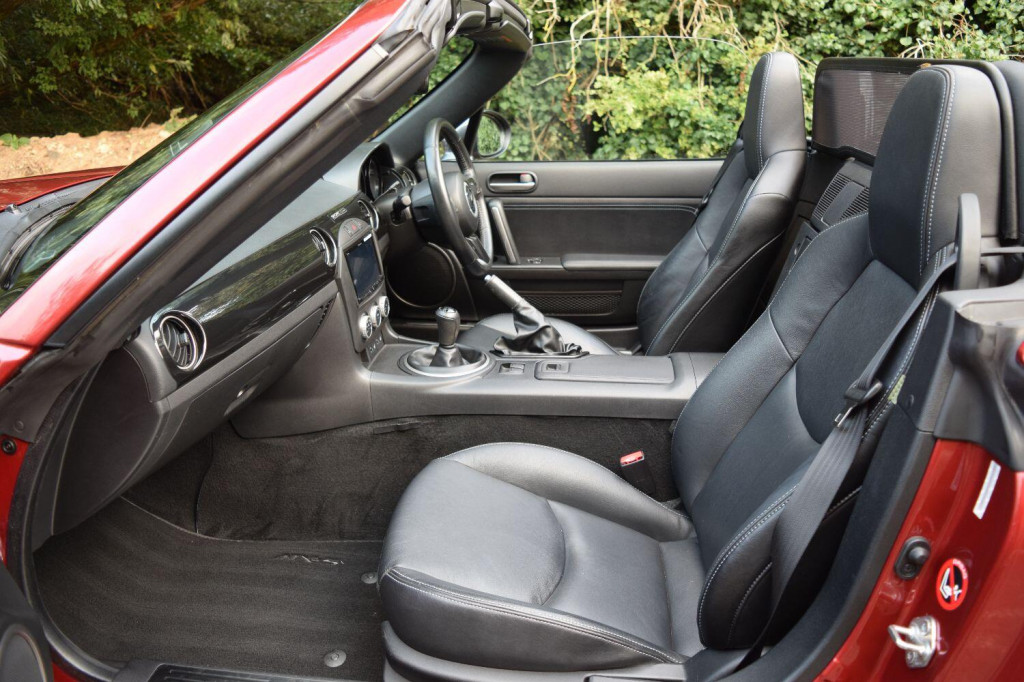 MAZDA MX-5