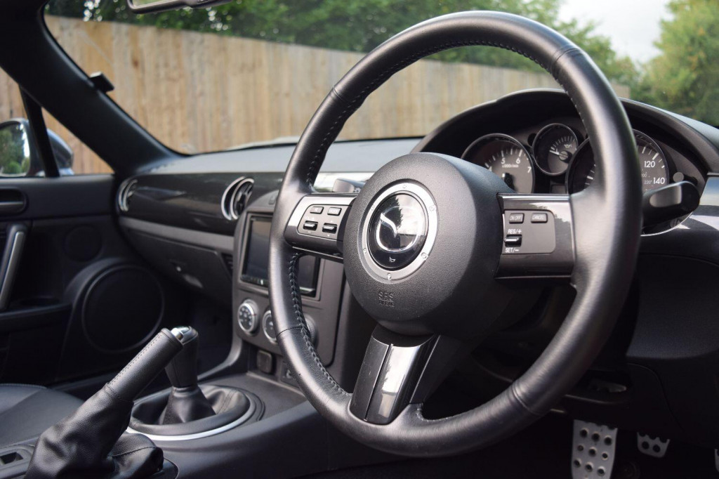 MAZDA MX-5