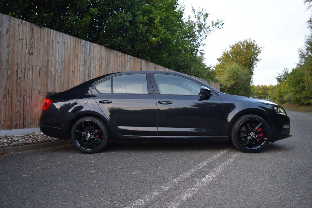 View SKODA OCTAVIA 2.0 TSI vRS