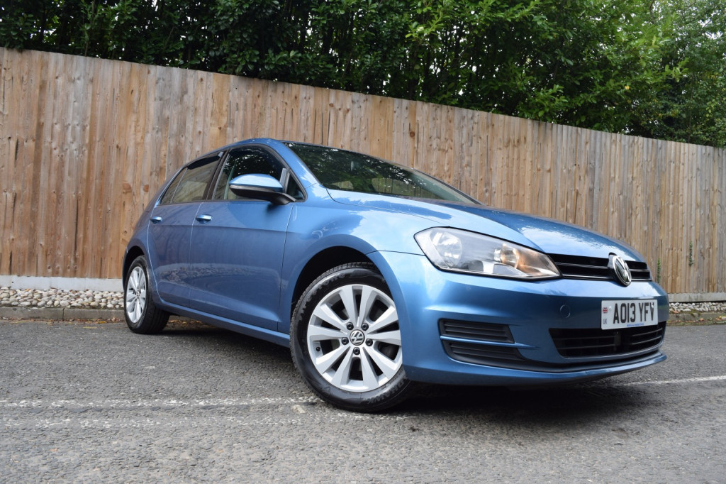 View VOLKSWAGEN GOLF 1.6 TDI BlueMotion Tech SE