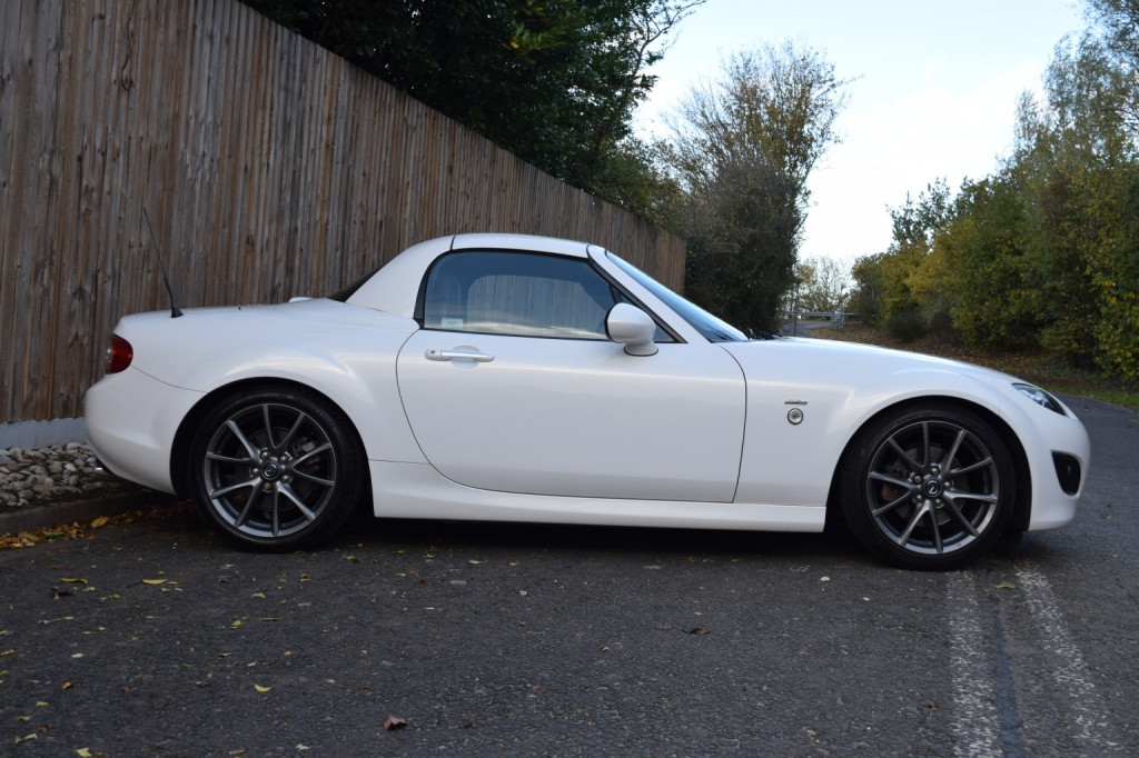 View MAZDA MX-5 2.0 i Venture