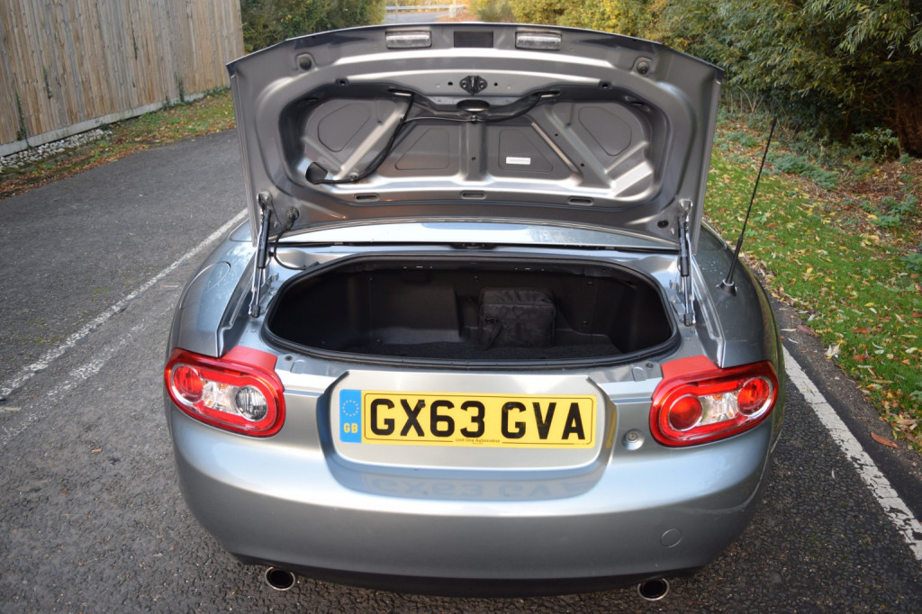 MAZDA MX-5