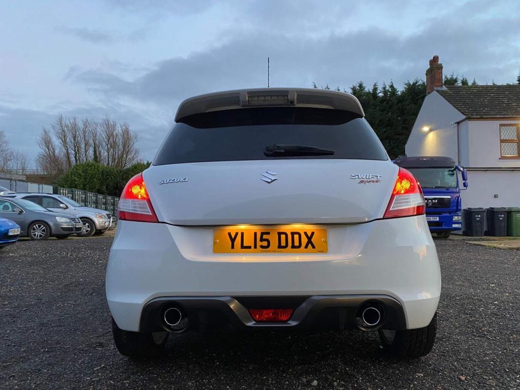 SUZUKI SWIFT