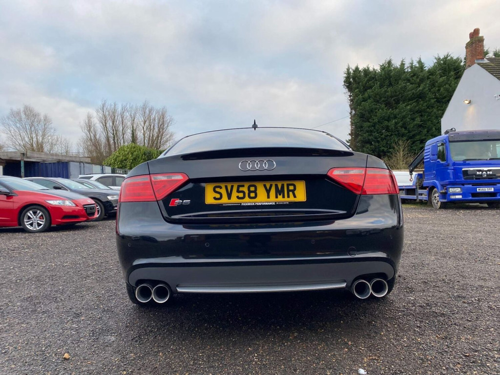 AUDI S5