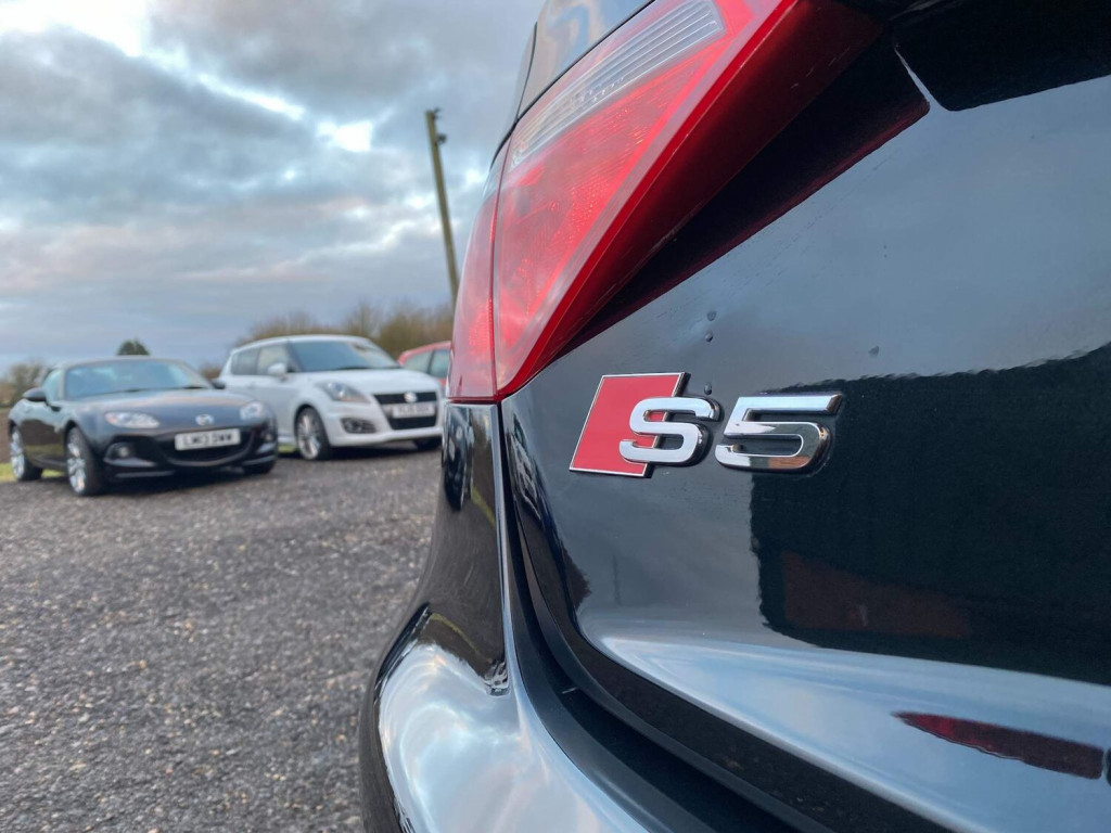 AUDI S5