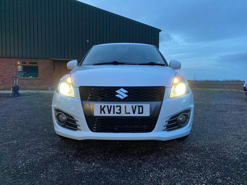 SUZUKI SWIFT