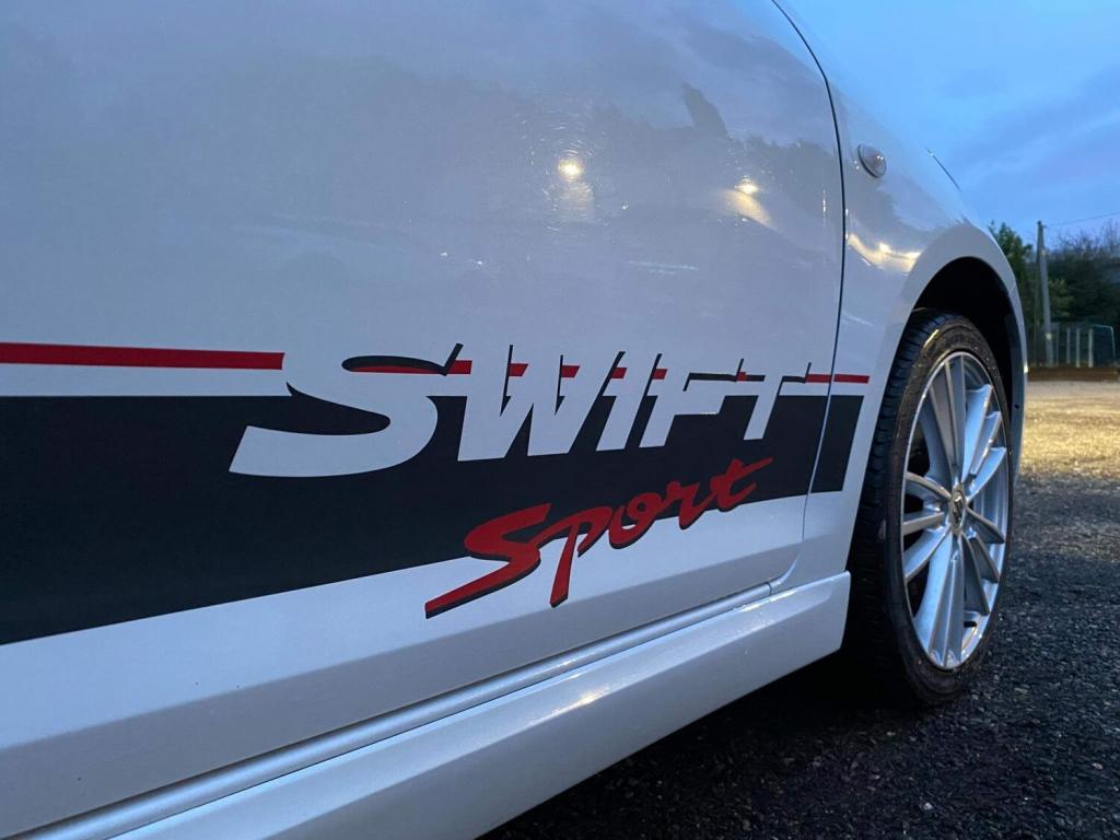 SUZUKI SWIFT