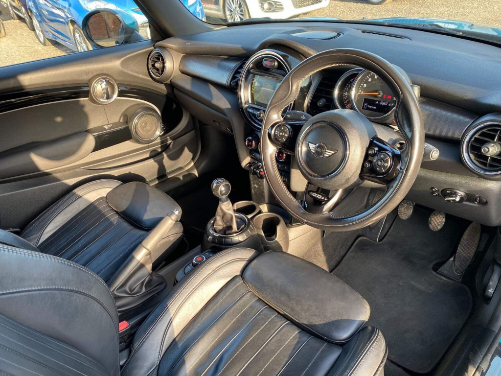 MINI CONVERTIBLE