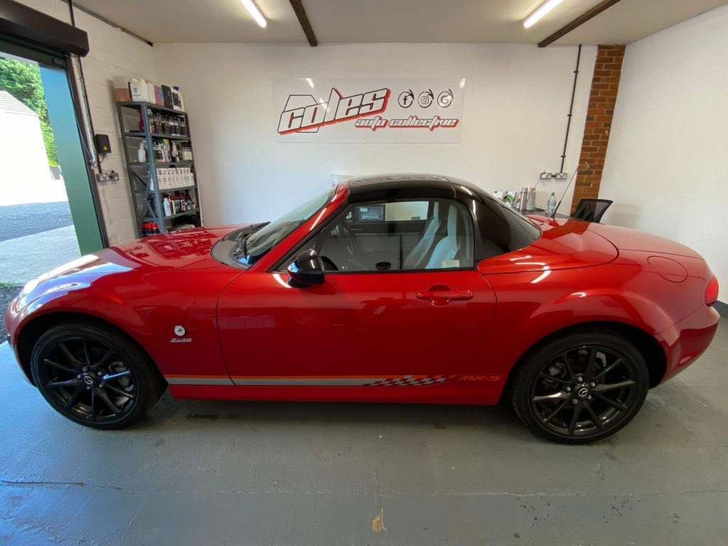 View MAZDA MX-5 2.0i Kuro Roadster Euro 5 2dr