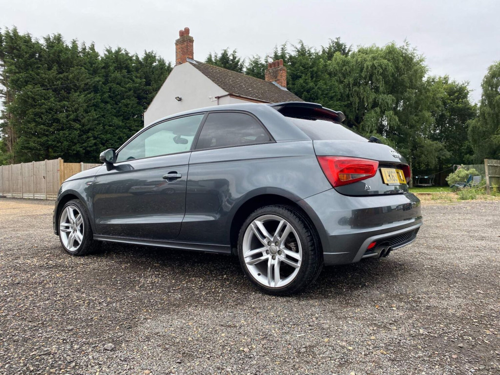 AUDI A1