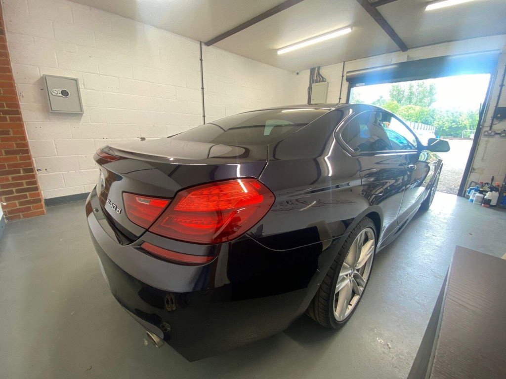 BMW 6 SERIES