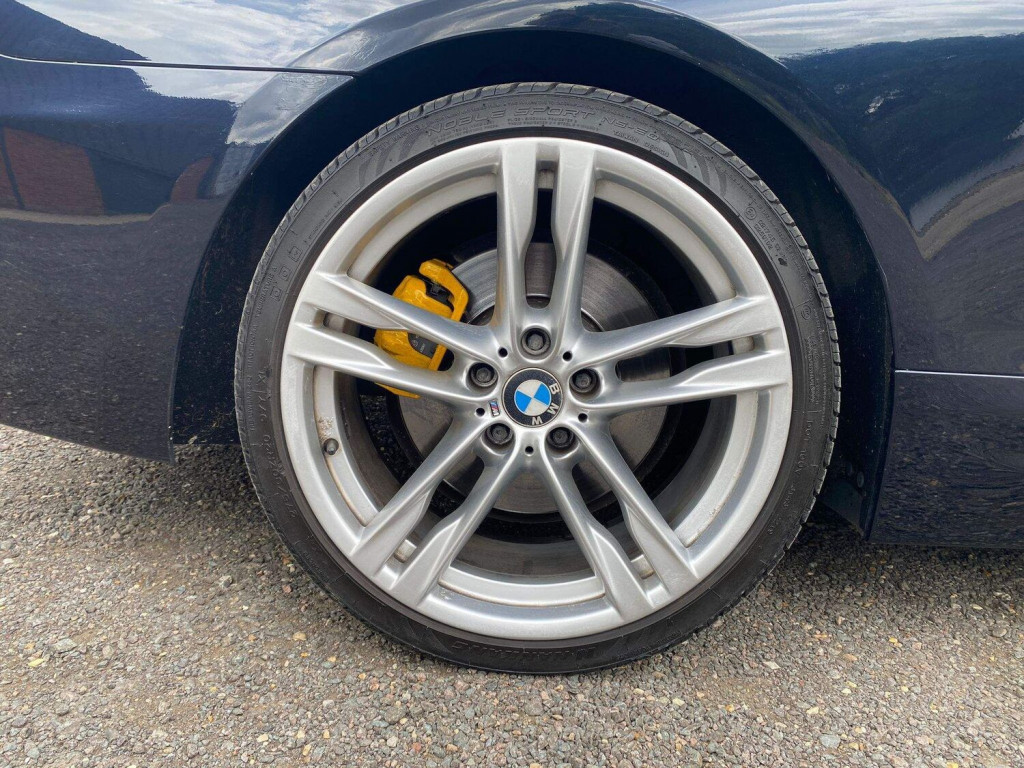 BMW 6 SERIES