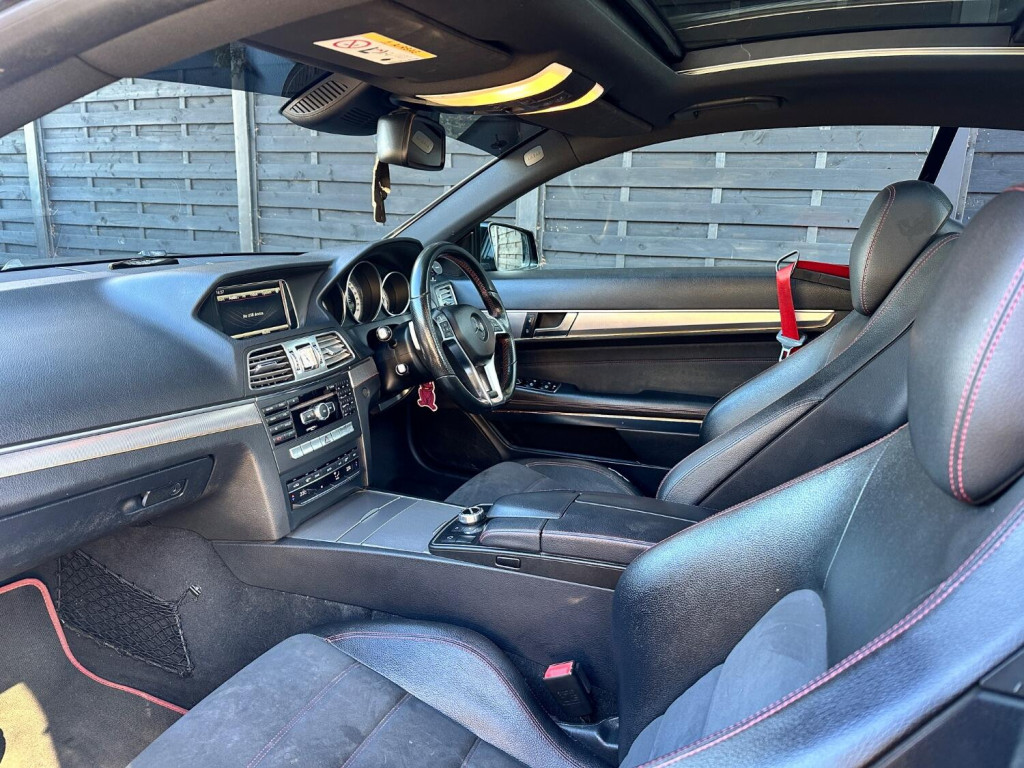 MERCEDES-BENZ E CLASS