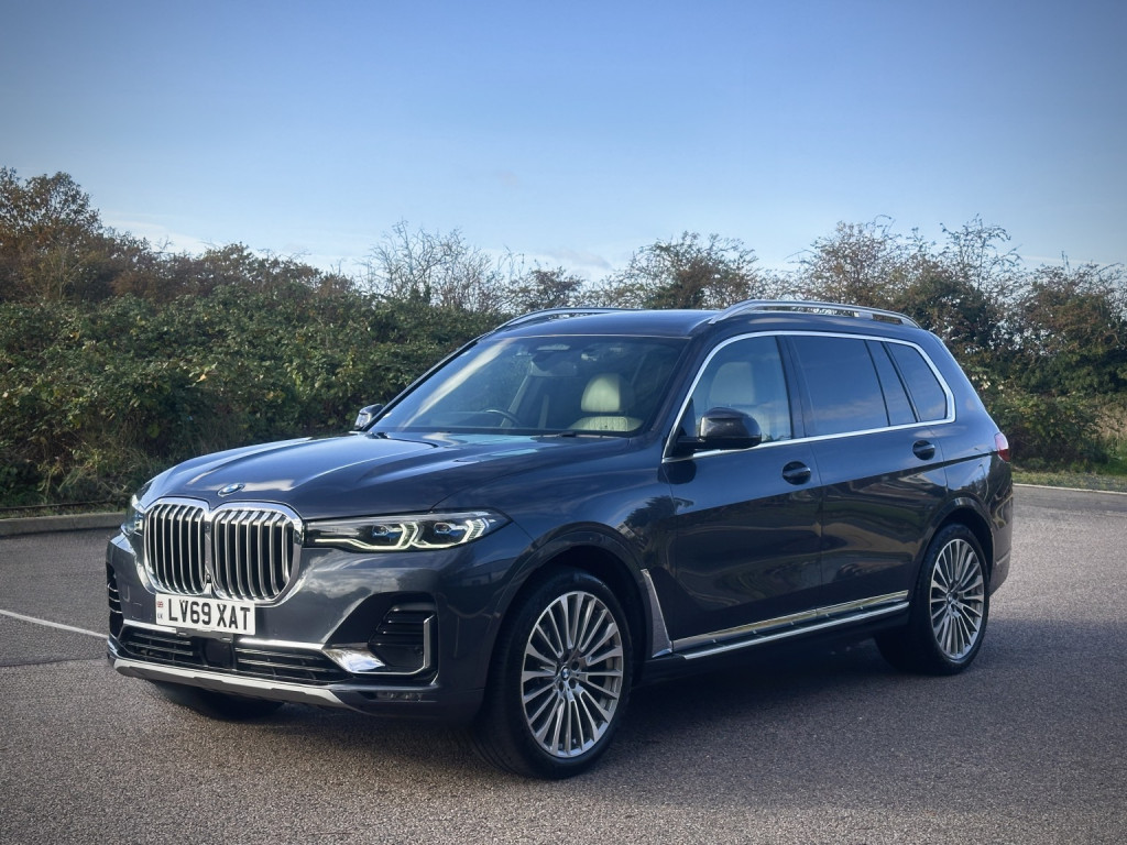 BMW X7