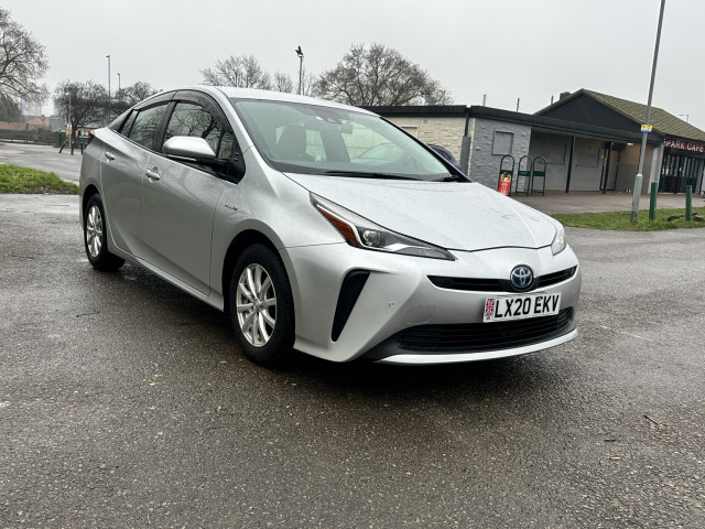 TOYOTA PRIUS