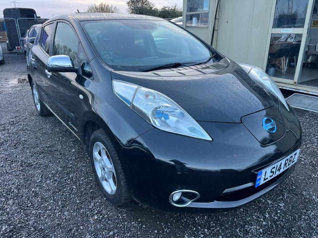 NISSAN LEAF