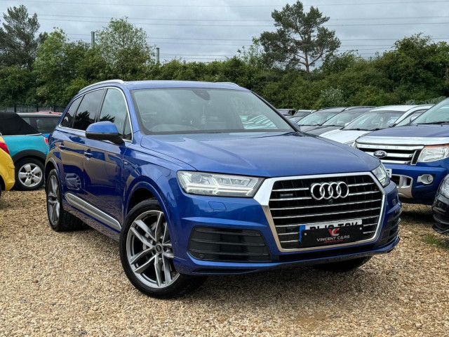 AUDI Q7